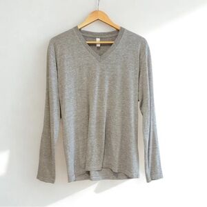 🐭 American Apparel 50/50 Long Sleeve V-Neck – Medium